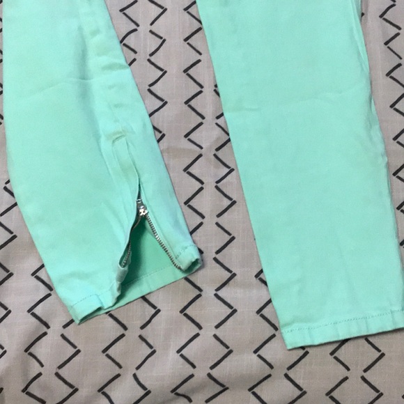 New York & Co mint green skinny ankle leggings - Picture 4 of 4